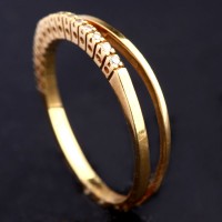 Alliance Yellow Gold with 15 Diamonds of Half Point