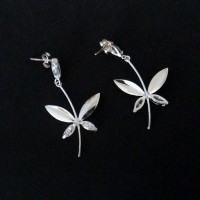 Earring 925 Silver dragonfly with 3 stones of Zirconia