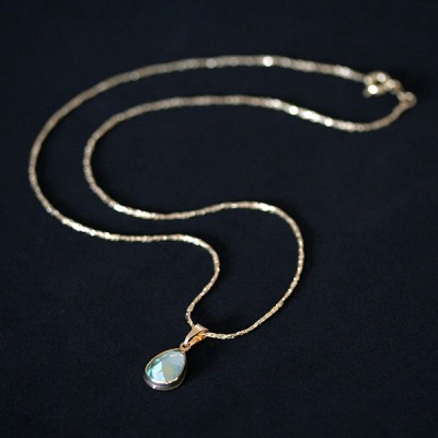 News and Releases: Rings and Necklaces Gold Plated and Earrings in 18k Gold 0750