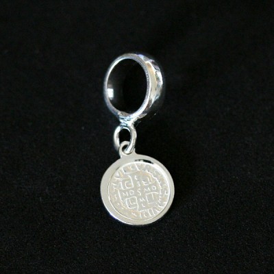News and Releases: Charms to Pandora bracelet in 925 moments of life