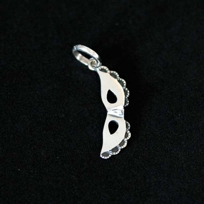 News of the Week: 925 Sterling Silver Jewelry, Necklaces, Thirds, earrings, pendants and more