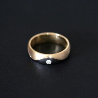 Anatmico Oro 18k Alianza de oro blanco de 18k 750 y 0750 Ancho 5,9 mm Espesor 1,5 mm con un diamante de 7 puntos