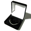 Box of Bracelet on Velvet (Black)