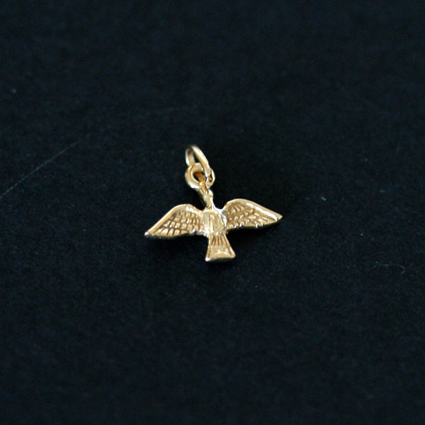News of the Week: Pendants, Earrings and 18K Gold Scapular - Several Models
