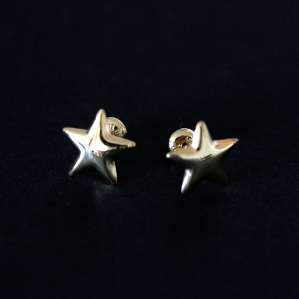 News of the Week: Pendants, Earrings and 18K Gold Scapular - Several Models