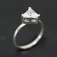 Ring of Silver 925 Triangle with Stone Zirconia