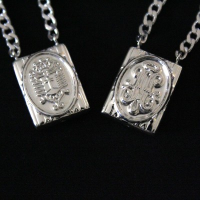 News and Releases: Scapulars and Pendants 925 Silver Jewelry