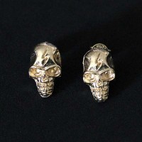 BrincoSemiJiaFolheadoaOuroCaveira