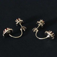 Brinco Semi Jia Folheado a Ouro Piercing com Pedras de Zircnia Vermelha