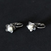 Surgical Steel Piercing Earring Flower with Pearl