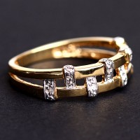 Anillo en Oro Amarillo, Oro Blanco y 8 Diamantes con 0.5 ponto