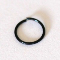 Argola Nariz Nostril Redondo Black Line 0,5mm x 8mm