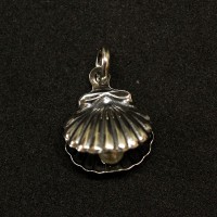 925 Silver Pendant Aged Oyster and Pearl