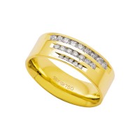 Aliana Anatmica de Ouro 18k 750 com 5 Brilhantes de 1.00 Pontos, 7 Brilhantes de 2.25 Pontos e 9 Brilhantes de 3.50 Pontos Largura 7.50mm Altura 1.80mm