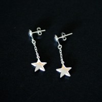 Brinco de Prata 925 Fio Gota com Estrela Brinco de Prata 925 Fio Gota com Estrela