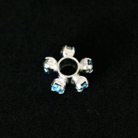 Pingente Prata 925 Roda da Fortuna com Pedras de Zircnia Azul para Pulseira Momentos de Vida