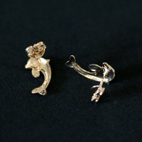 BrincoSemiJiaFolheadoaOuroGolfinho