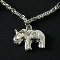 De acero trenzado elefante pulsera y Pimienta